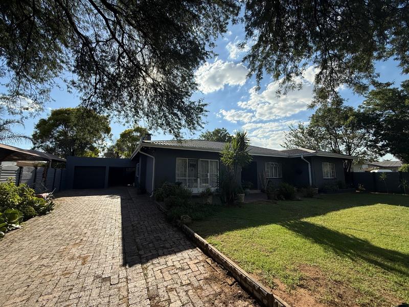 4 Bedroom Property for Sale in Vanderbijlpark SE 1 Gauteng