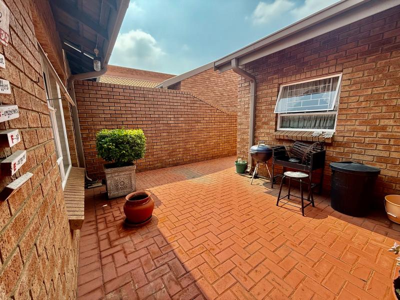 2 Bedroom Property for Sale in Vanderbijlpark SE Gauteng