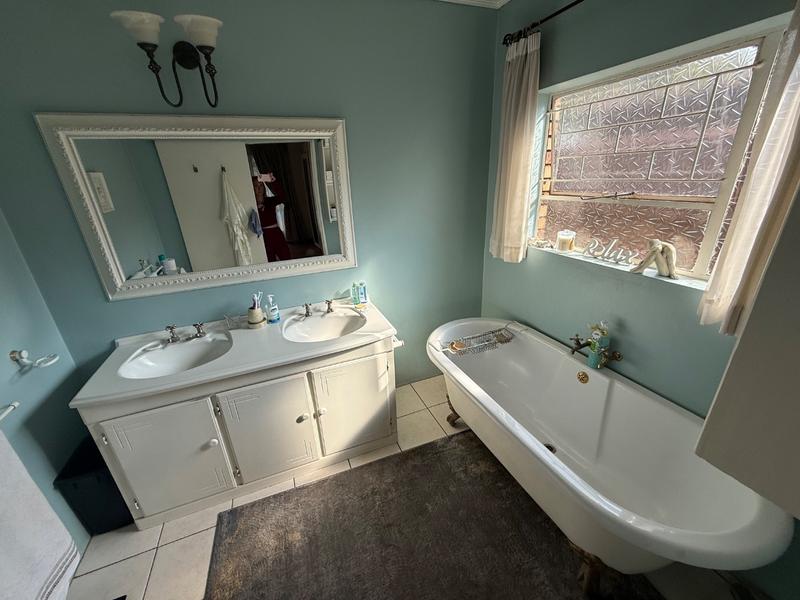 4 Bedroom Property for Sale in Vanderbijlpark SE Gauteng