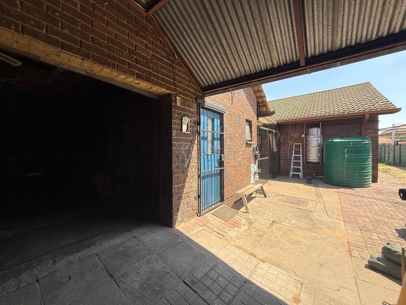 2 Bedroom Property for Sale in Vanderbijlpark SE Gauteng