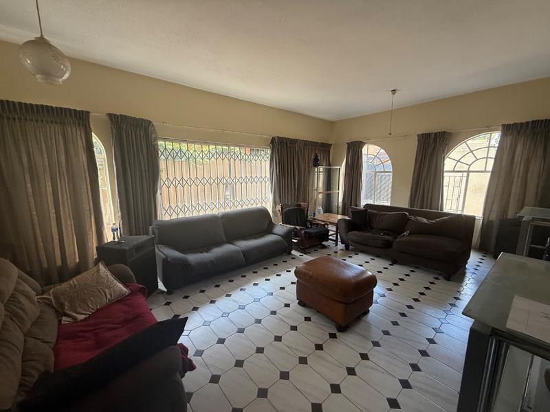 6 Bedroom Property for Sale in Vanderbijlpark SE 3 Gauteng