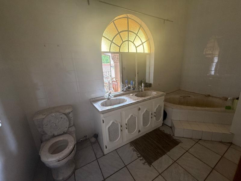 6 Bedroom Property for Sale in Vanderbijlpark SE 3 Gauteng