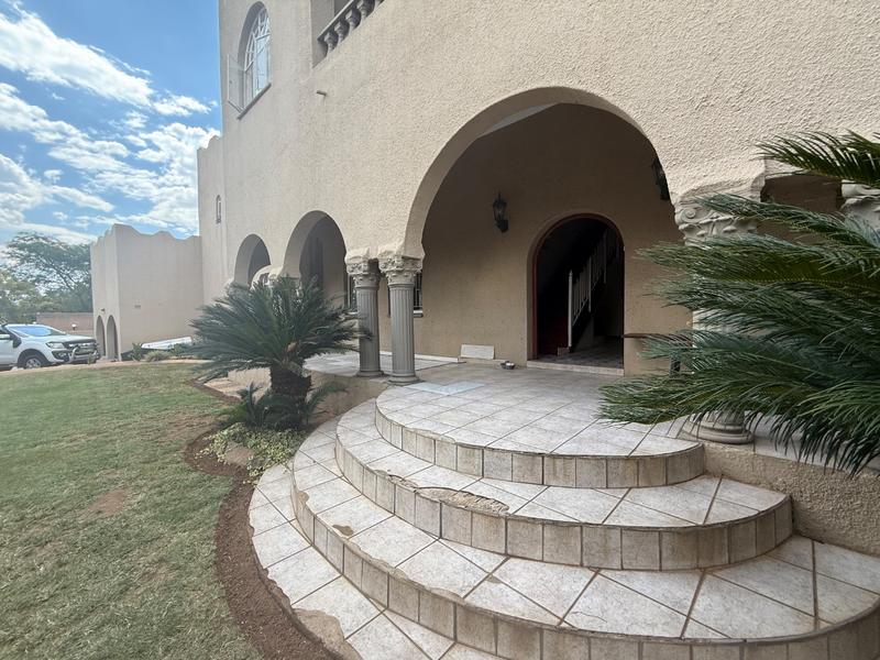 6 Bedroom Property for Sale in Vanderbijlpark SE 3 Gauteng
