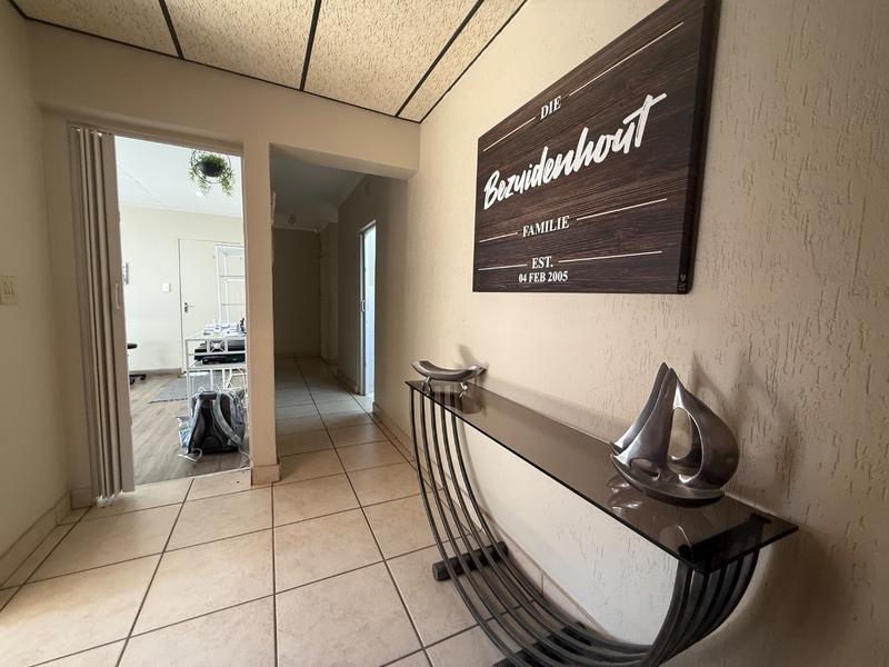 5 Bedroom Property for Sale in Vanderbijlpark SE 3 Gauteng