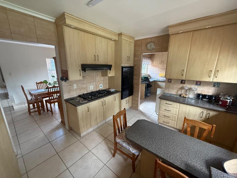 5 Bedroom Property for Sale in Vanderbijlpark SE 3 Gauteng