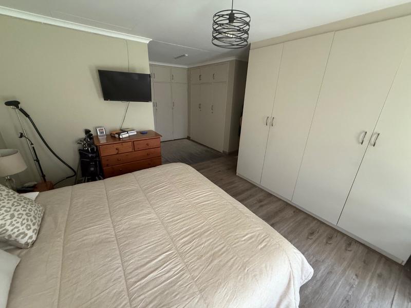 5 Bedroom Property for Sale in Vanderbijlpark SE 3 Gauteng
