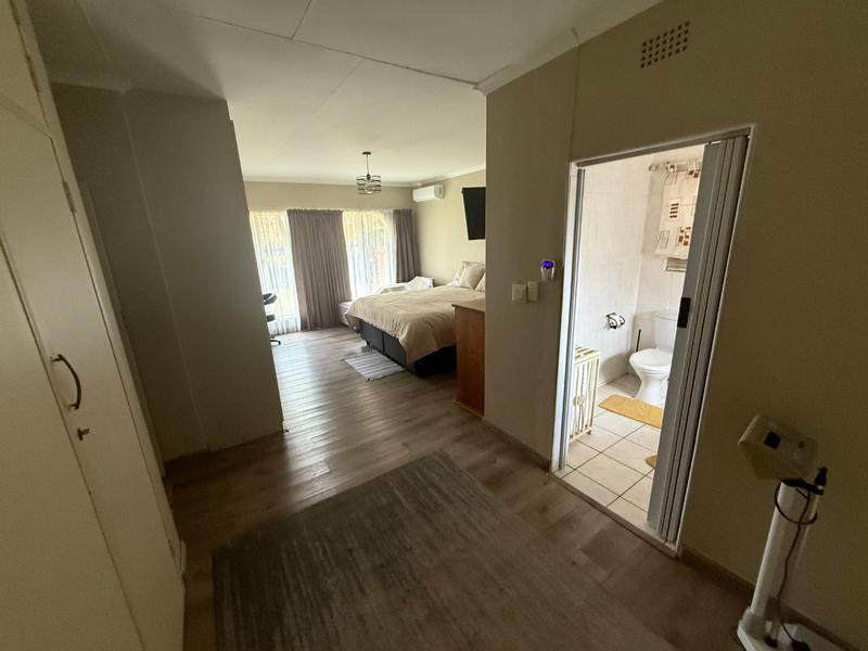 5 Bedroom Property for Sale in Vanderbijlpark SE 3 Gauteng