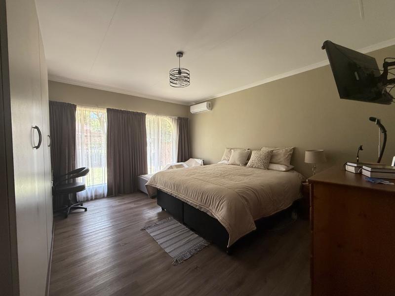 5 Bedroom Property for Sale in Vanderbijlpark SE 3 Gauteng