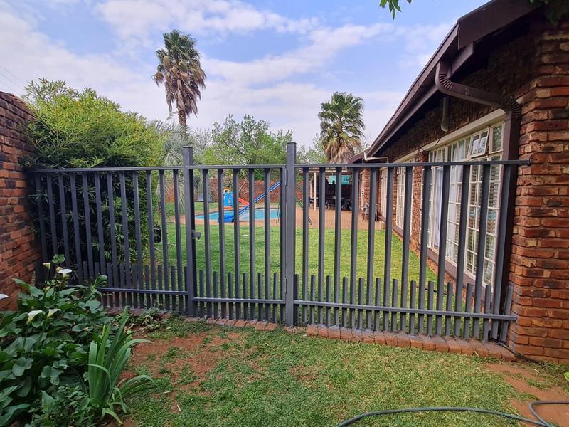 3 Bedroom Property for Sale in Vanderbijlpark SE 3 Gauteng