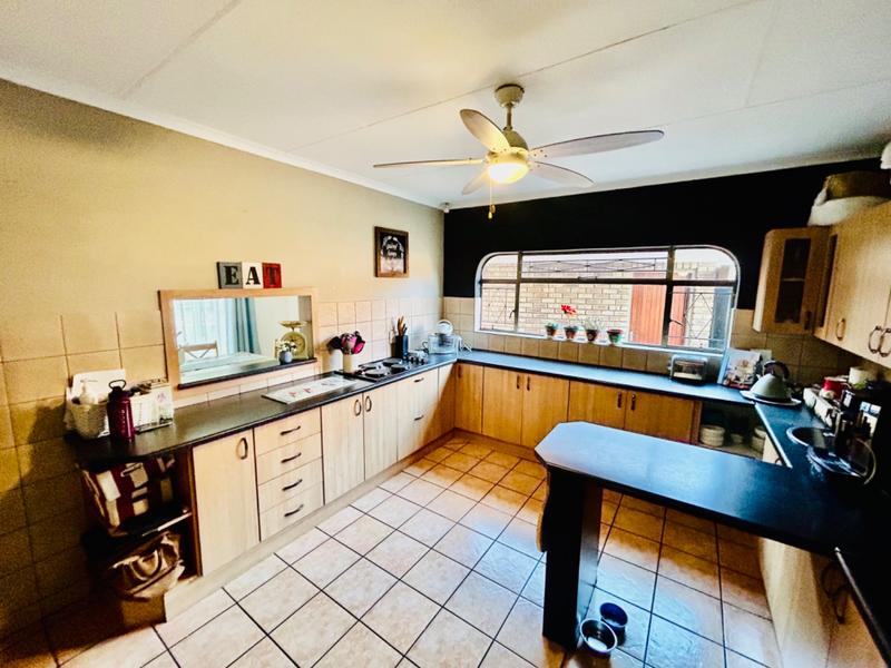3 Bedroom Property for Sale in Vanderbijlpark SE 3 Gauteng