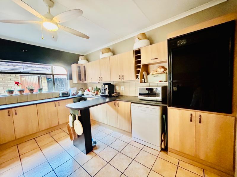 3 Bedroom Property for Sale in Vanderbijlpark SE 3 Gauteng