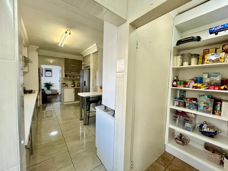 5 Bedroom Property for Sale in Vanderbijlpark SE 3 Gauteng