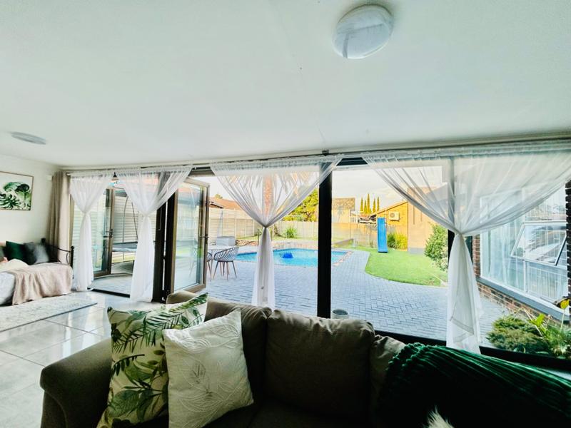 5 Bedroom Property for Sale in Vanderbijlpark SE 3 Gauteng