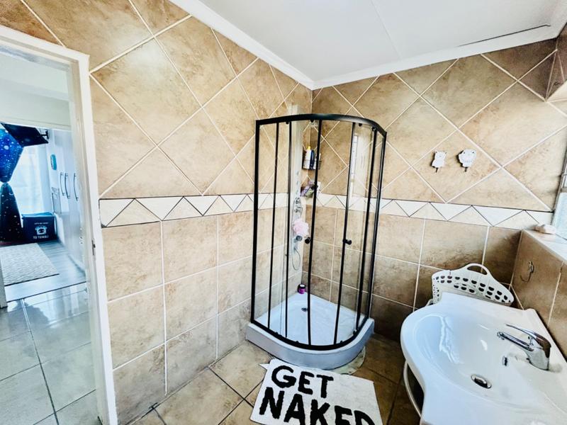 5 Bedroom Property for Sale in Vanderbijlpark SE 3 Gauteng