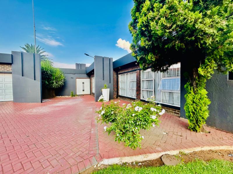 5 Bedroom Property for Sale in Vanderbijlpark SE 3 Gauteng
