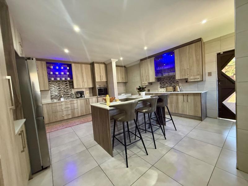 4 Bedroom Property for Sale in Vanderbijlpark SE 4 Gauteng