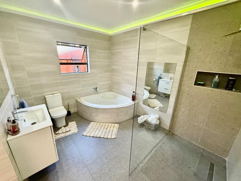 4 Bedroom Property for Sale in Vanderbijlpark SE 4 Gauteng