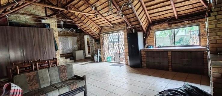 3 Bedroom Property for Sale in Vanderbijlpark SE 4 Gauteng