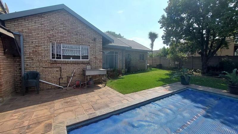 3 Bedroom Property for Sale in Vanderbijlpark SE 4 Gauteng