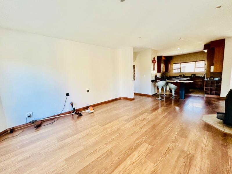 5 Bedroom Property for Sale in Vanderbijlpark SE 4 Gauteng