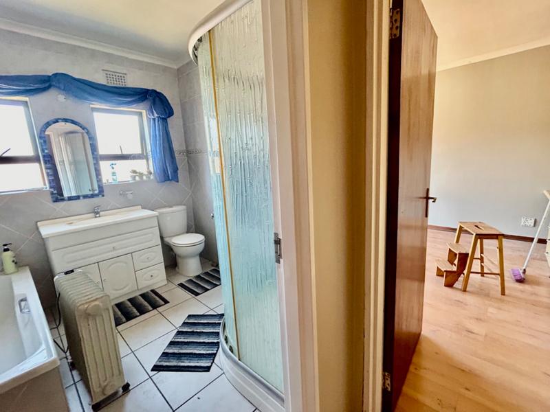 5 Bedroom Property for Sale in Vanderbijlpark SE 4 Gauteng
