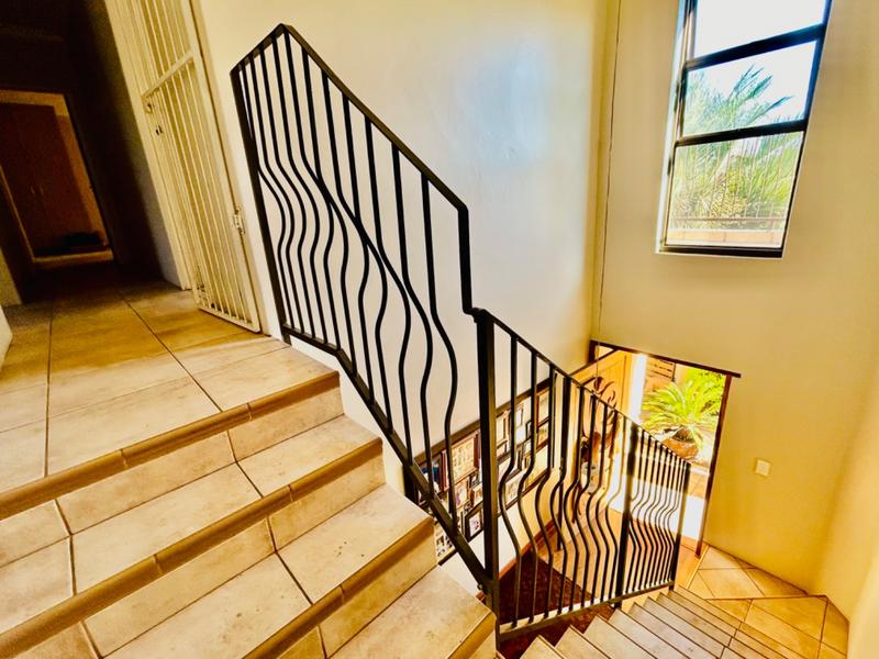 5 Bedroom Property for Sale in Vanderbijlpark SE 4 Gauteng