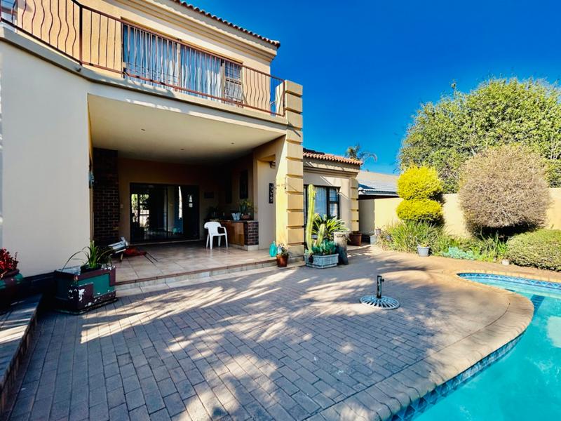 5 Bedroom Property for Sale in Vanderbijlpark SE 4 Gauteng