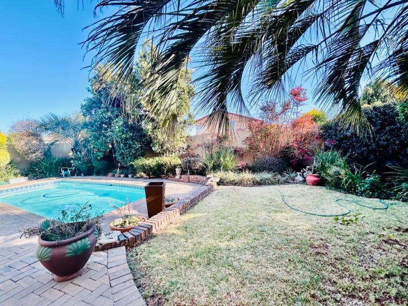 5 Bedroom Property for Sale in Vanderbijlpark SE 4 Gauteng