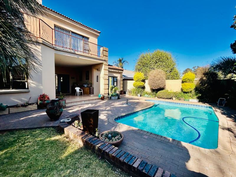 5 Bedroom Property for Sale in Vanderbijlpark SE 4 Gauteng