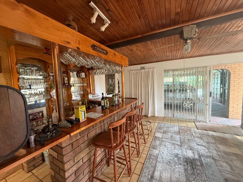 3 Bedroom Property for Sale in Vanderbijlpark SE 6 Gauteng