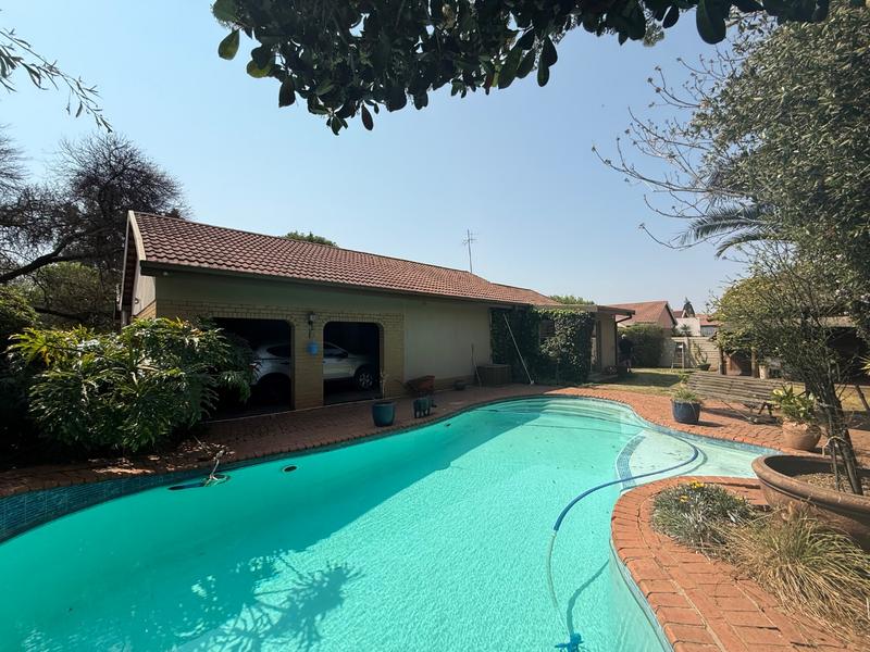 3 Bedroom Property for Sale in Vanderbijlpark SE 6 Gauteng