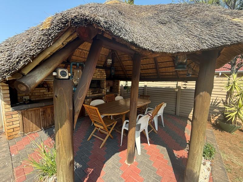 3 Bedroom Property for Sale in Vanderbijlpark SE 6 Gauteng