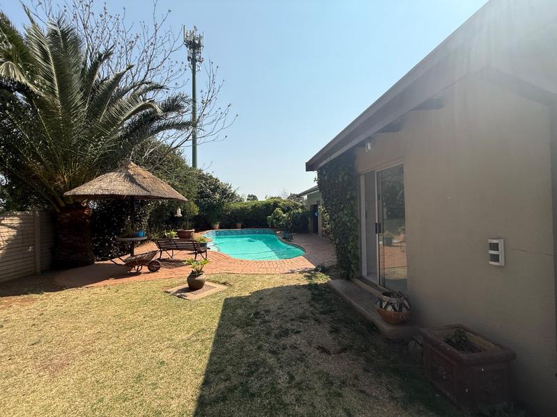 3 Bedroom Property for Sale in Vanderbijlpark SE 6 Gauteng
