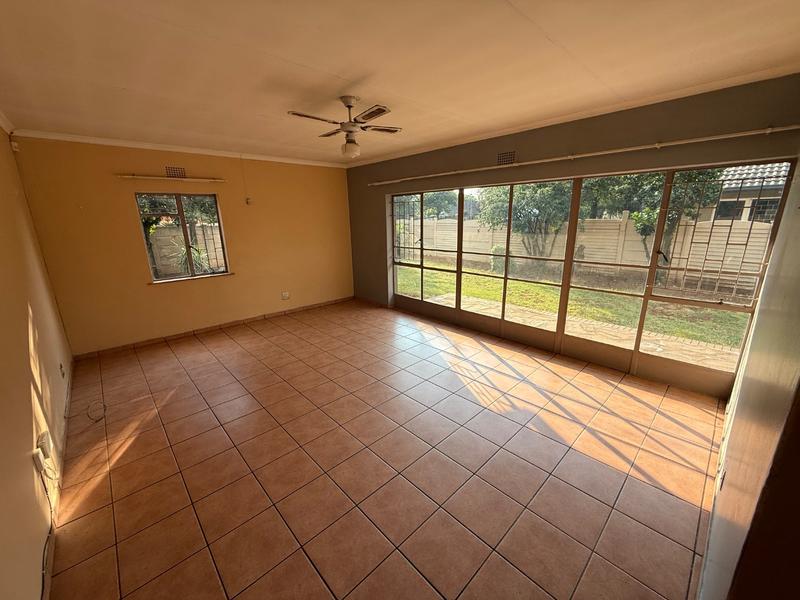 3 Bedroom Property for Sale in Vanderbijlpark SE 6 Gauteng