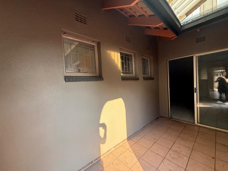 3 Bedroom Property for Sale in Vanderbijlpark SE 6 Gauteng