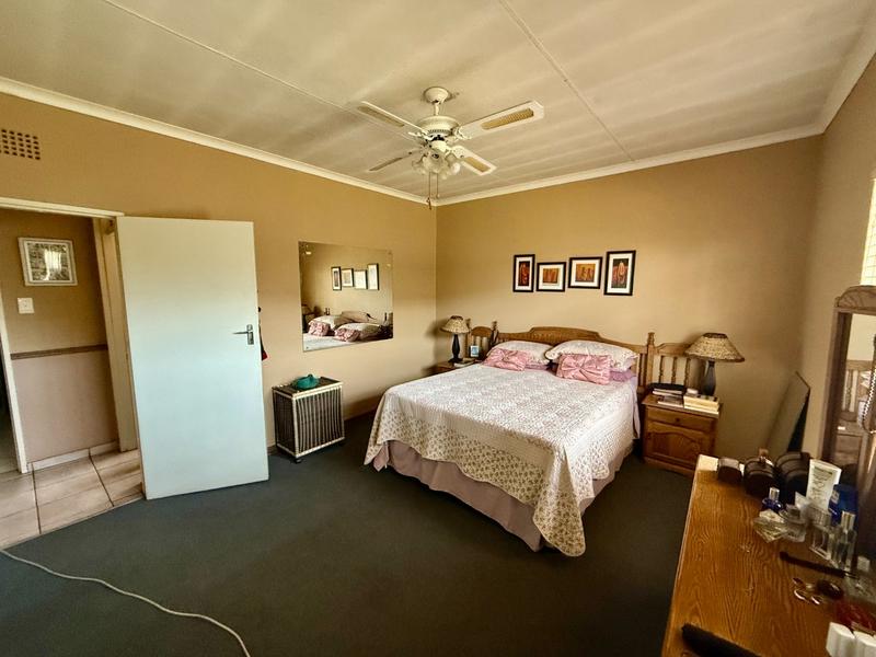 3 Bedroom Property for Sale in Vanderbijlpark SE 6 Gauteng