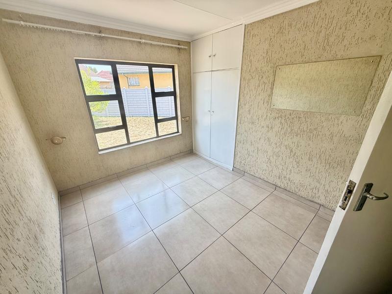 3 Bedroom Property for Sale in Vanderbijlpark SE 6 Gauteng