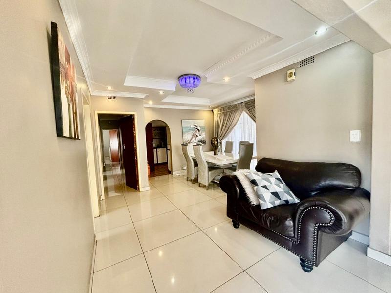 4 Bedroom Property for Sale in Vanderbijlpark SE 6 Gauteng