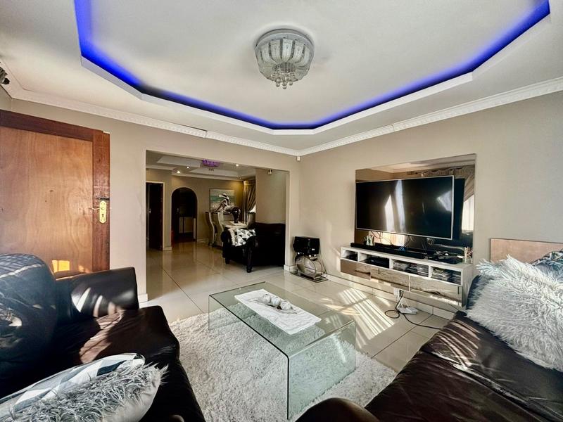 4 Bedroom Property for Sale in Vanderbijlpark SE 6 Gauteng