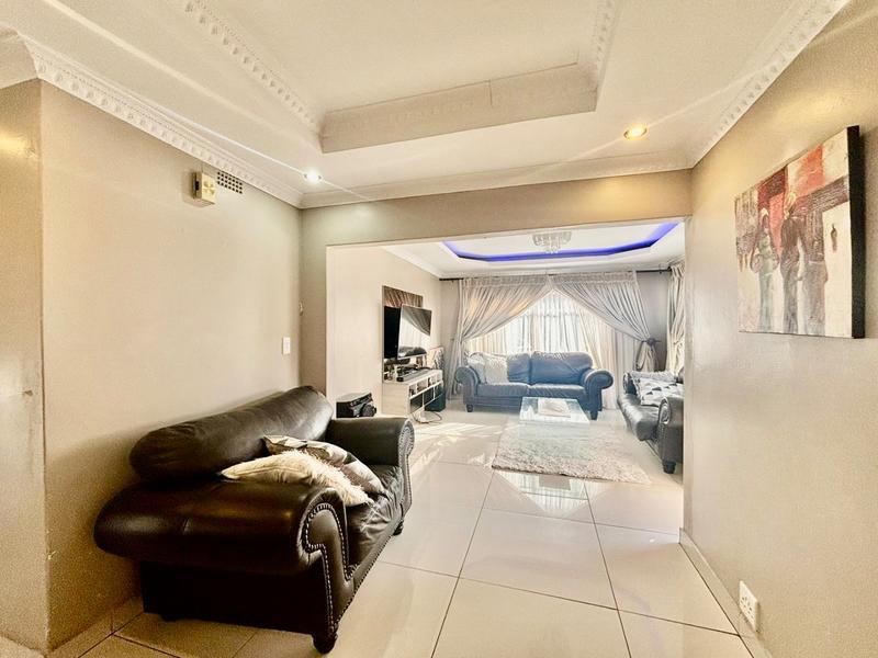 4 Bedroom Property for Sale in Vanderbijlpark SE 6 Gauteng