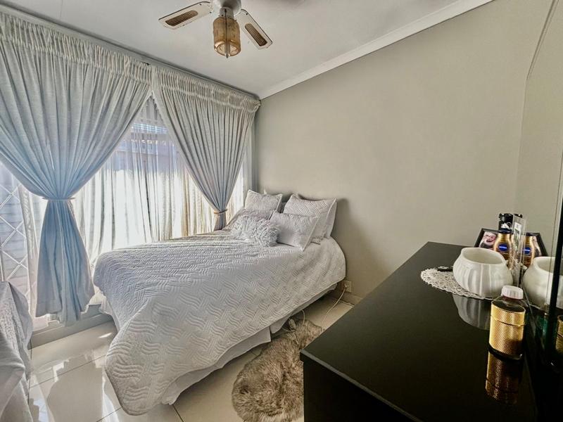 4 Bedroom Property for Sale in Vanderbijlpark SE 6 Gauteng