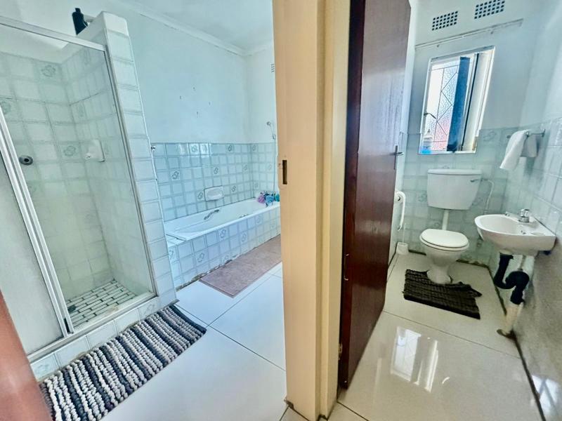 4 Bedroom Property for Sale in Vanderbijlpark SE 6 Gauteng