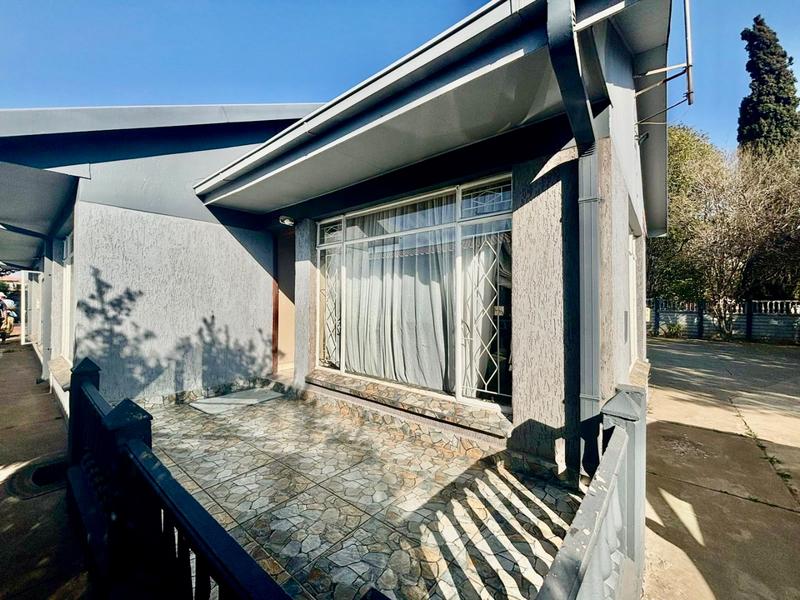 4 Bedroom Property for Sale in Vanderbijlpark SE 6 Gauteng