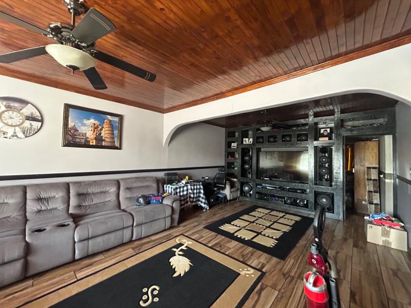 3 Bedroom Property for Sale in Vanderbijlpark SE 6 Gauteng