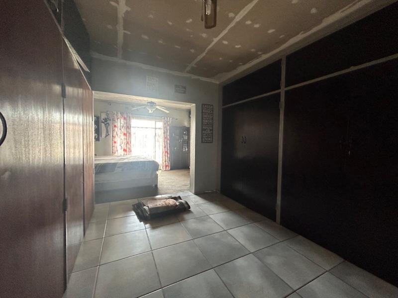 3 Bedroom Property for Sale in Vanderbijlpark SE 6 Gauteng