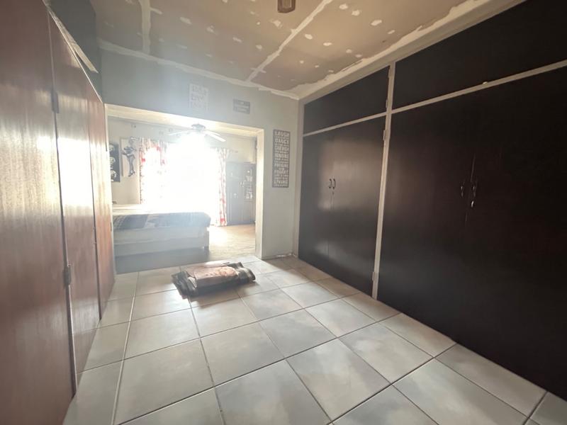 3 Bedroom Property for Sale in Vanderbijlpark SE 6 Gauteng