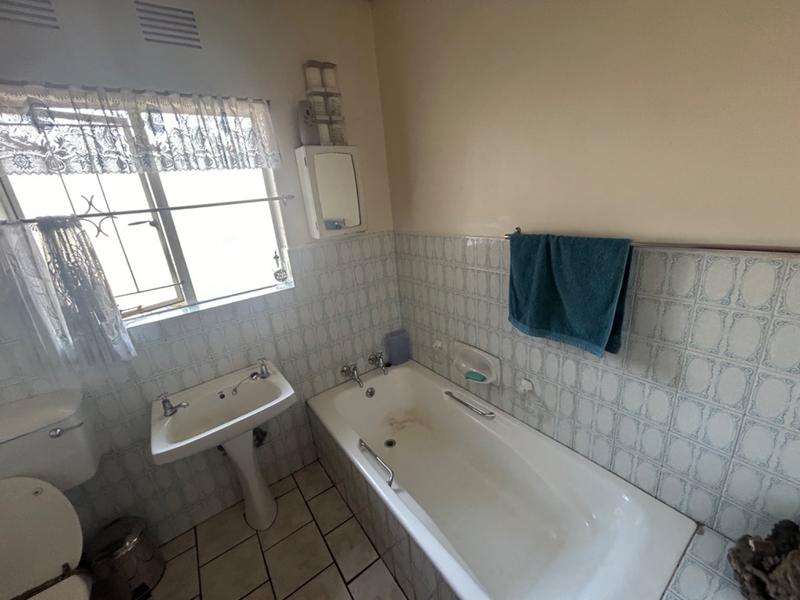 3 Bedroom Property for Sale in Vanderbijlpark SE 6 Gauteng