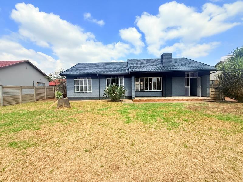 3 Bedroom Property for Sale in Vanderbijlpark SE 6 Gauteng