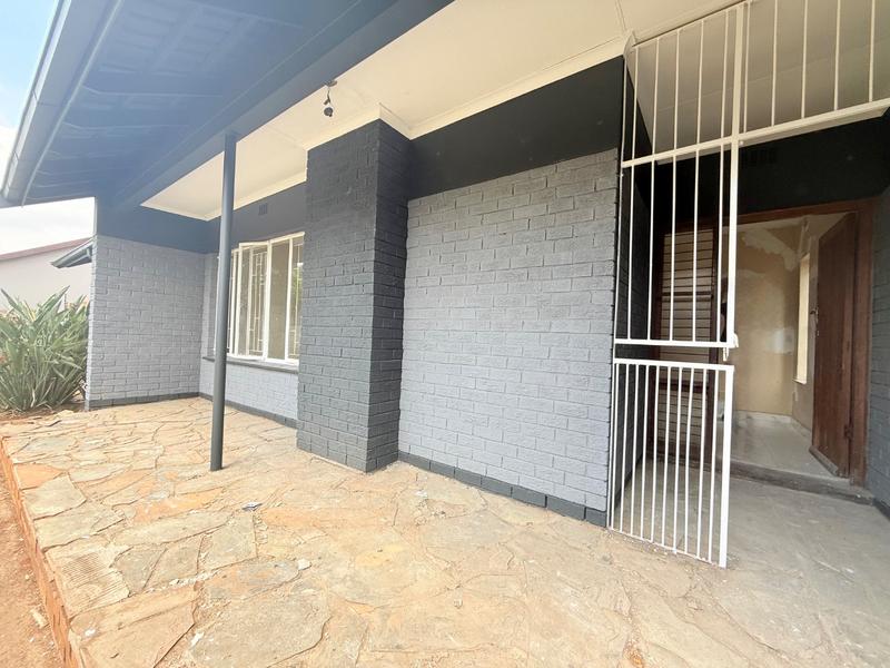 3 Bedroom Property for Sale in Vanderbijlpark SE 6 Gauteng