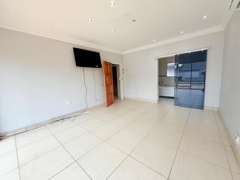 4 Bedroom Property for Sale in Vanderbijlpark SE 7 Gauteng